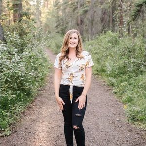 Meet your Posher, Chloe